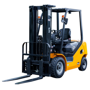 UN Forklift FD25T