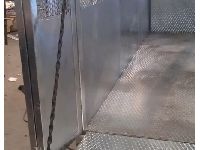 Ограничитель двери в подъемнике IZA 20 PAX 2012